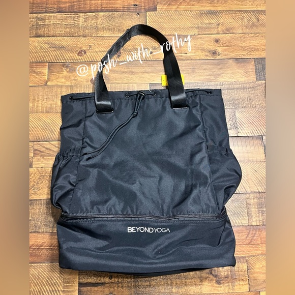 Beyond Yoga Convertible Gym Bag, NWT - Picture 2 of 14
